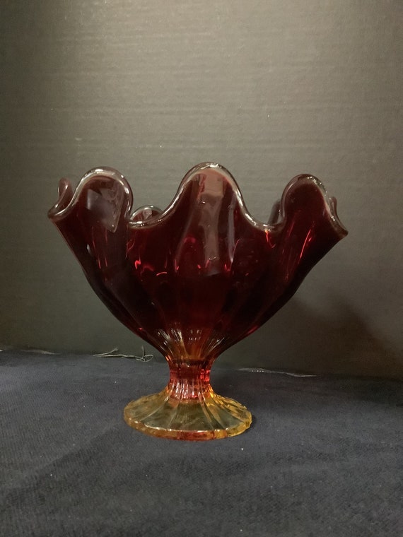 Viking Amberina Art Glass Bowl 7”
