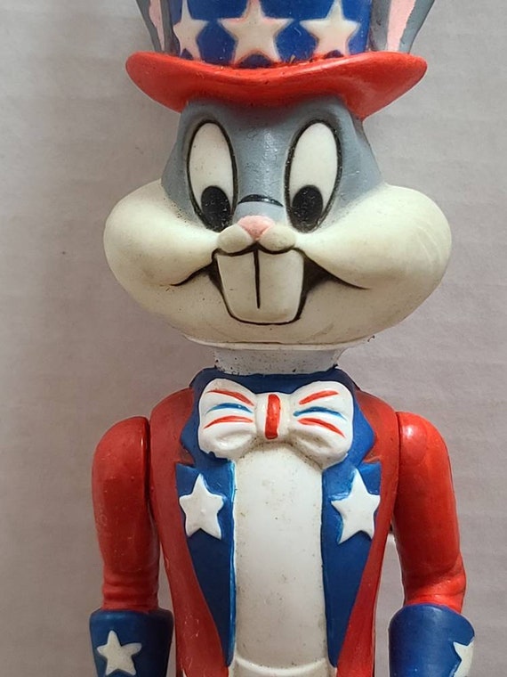 Bicentennial Bugs Bunny figure