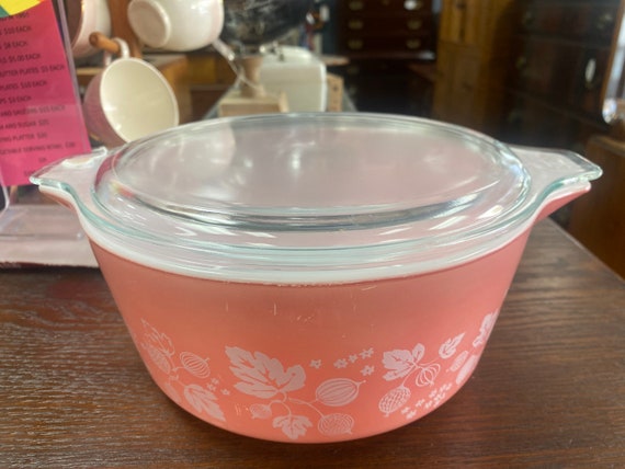 Pyrex Pink Gooseberry #475