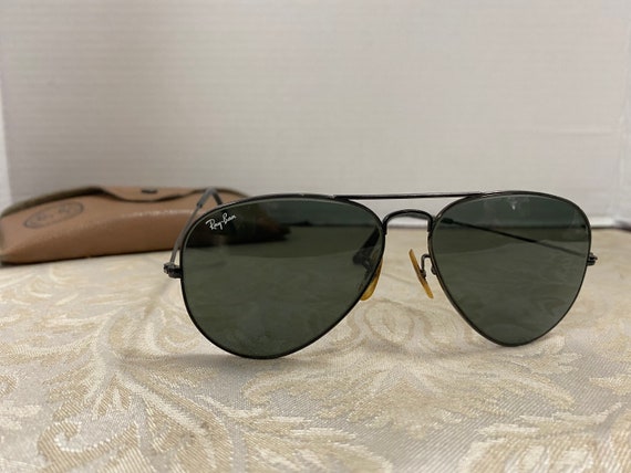 Ray-Ban Aviator Sunglasses - image 6