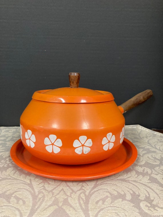 Retro Flower Fondue Pot