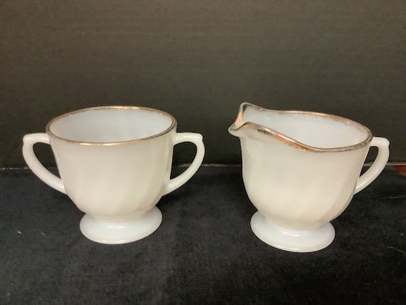 Anchor Hocking Fire King Creamer And Sugar Bowl Milk Glass “Golden Swirl”