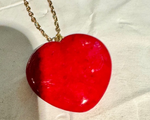Heart necklace on goldtone chain