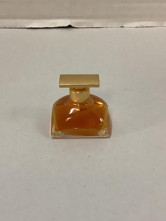 Spellbound Estée Lauder perfume