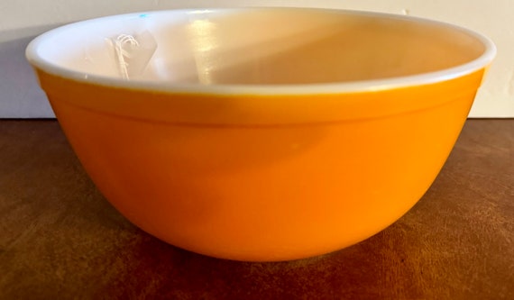 Pyrex #403 orange bowl