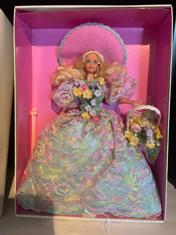 Spring Bouquet Barbie MIB