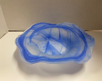 Frosted Swirl Glass Bowl