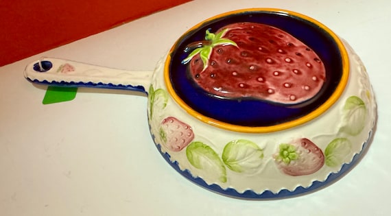 Strawberry dessert mold
