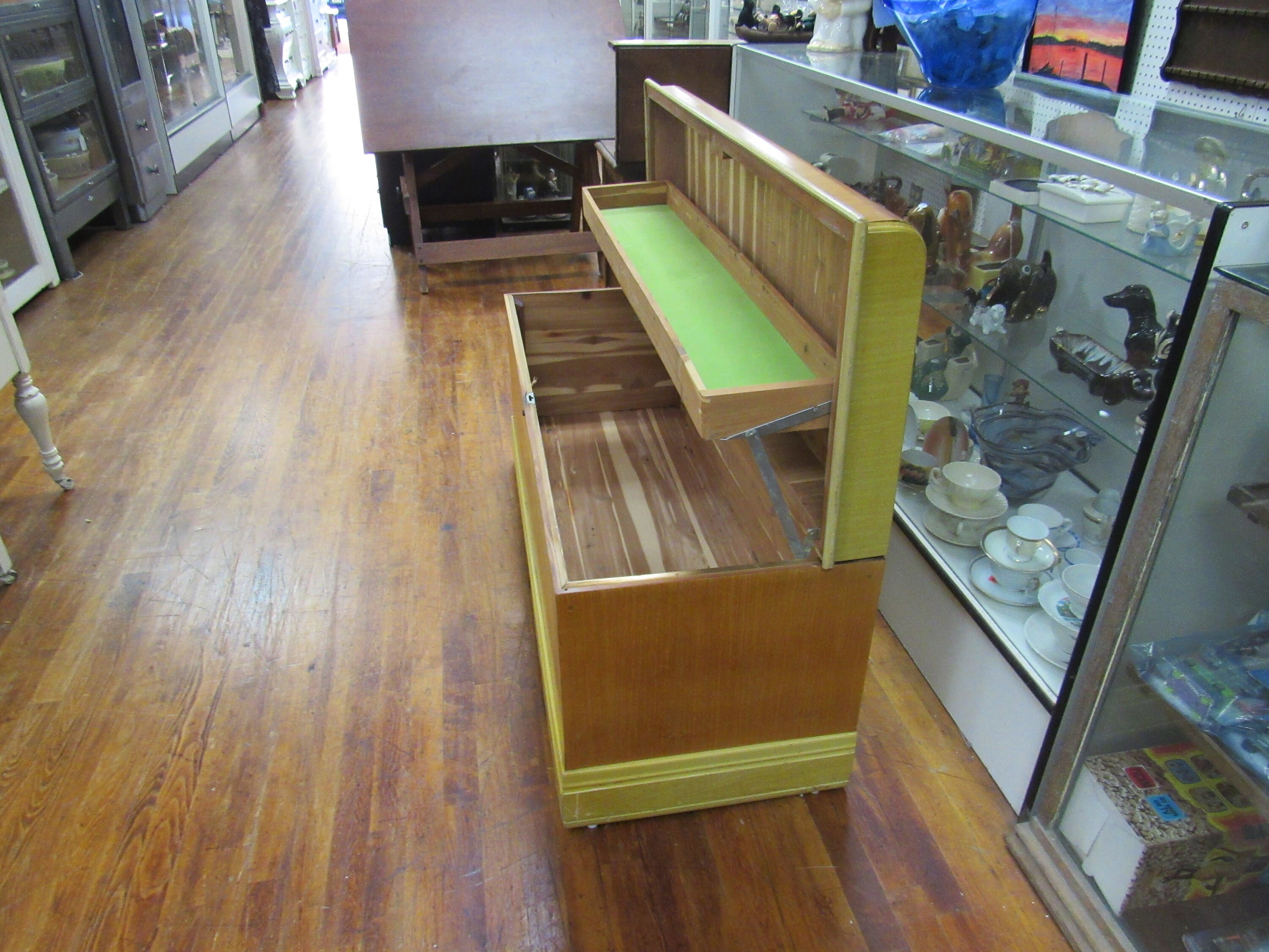 gallery photo