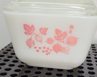 Pyrex Pink Gooseberry #501 Refrigerator Dish