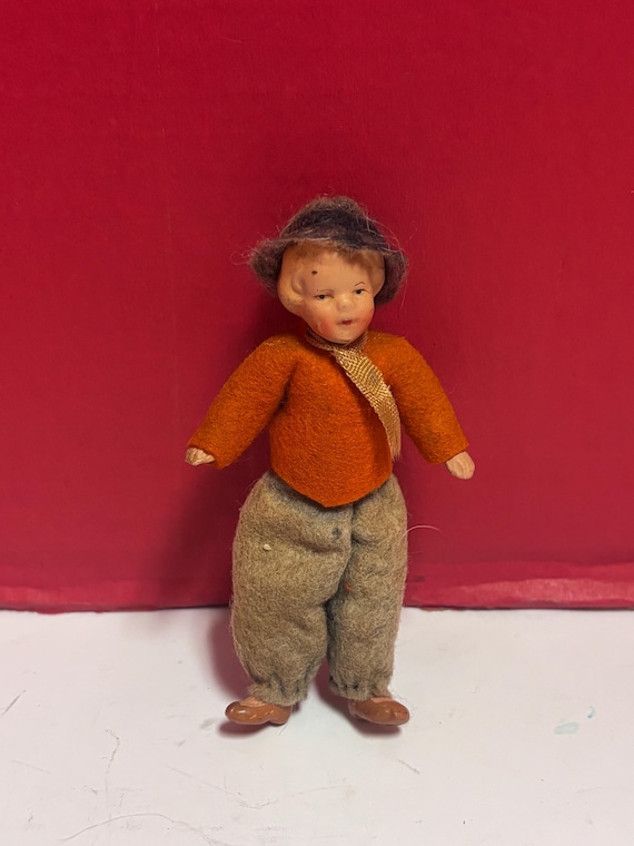 Composite Felt Clothes Doll