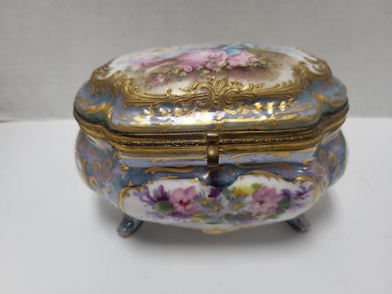 Ornate Lidded Trinket Box