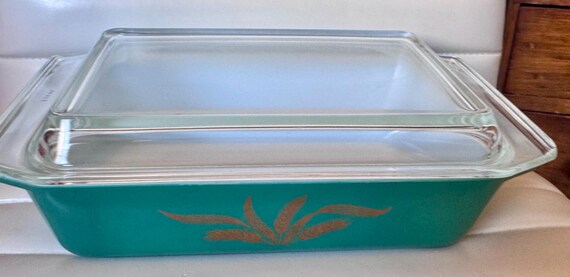 Pyrex Space Saver casserole Green Wheat 575