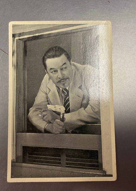 Charlie Chan Cigarette Card