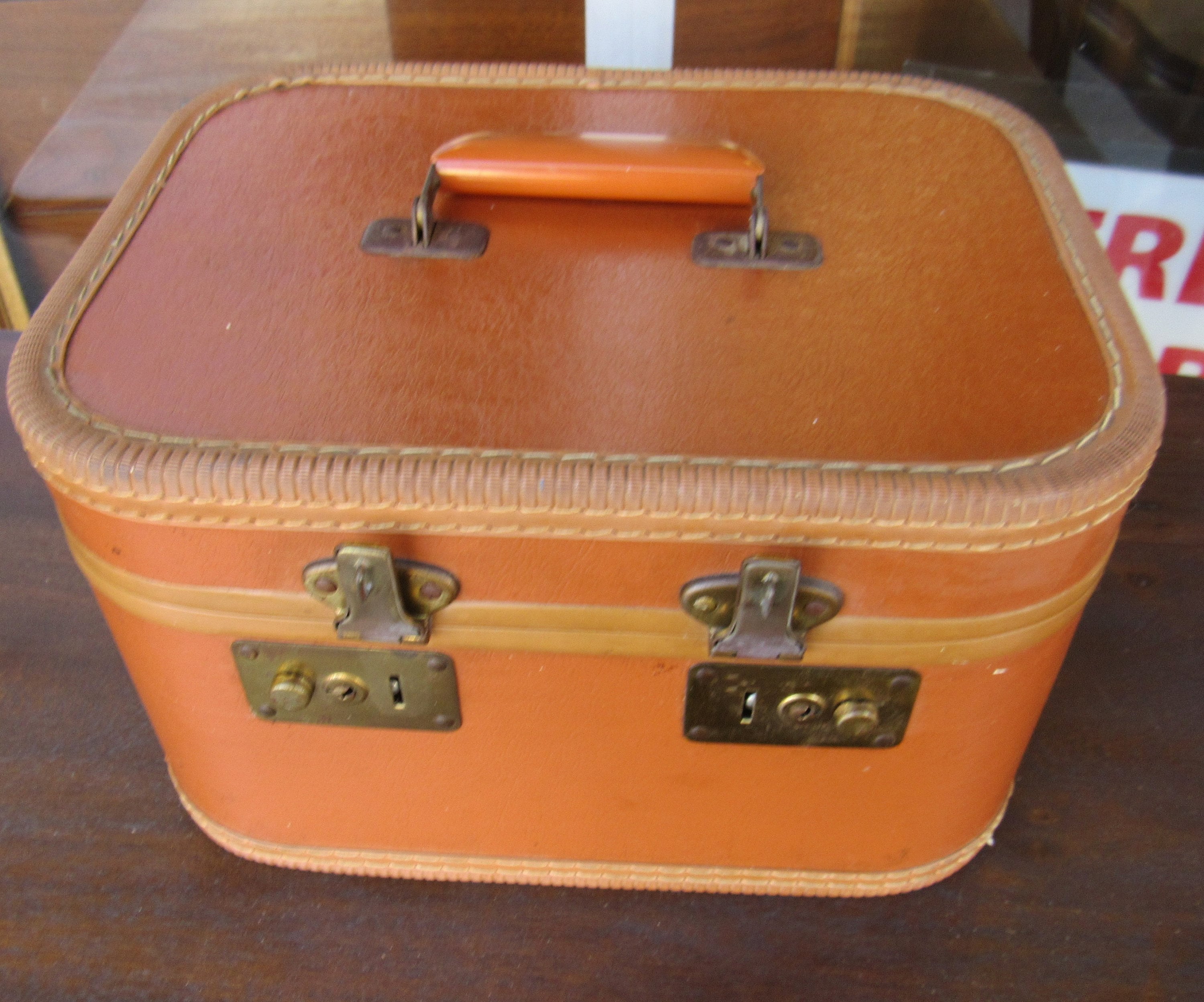 leather train case travel