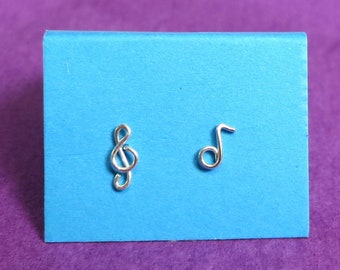 Musical nose stud gift set, Sterling Silver, 22 gauge nose jewellery - musical note and treble clef - L shape or Screw Back