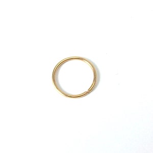Orecchini a cerchio riempiti in oro 14k - Piccolo piccolo dormiente - Singolo o coppia - Calibro 20 - Anello per labbro del naso del trago della cartilagine