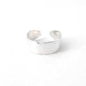 Silver cuff adjustable toe ring