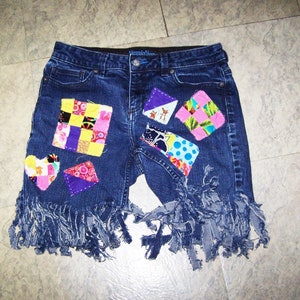Quilt Patchwork Recycled Denim Shorts Simply Vera Size 4, Vintage Boho Hippie Style Shorts, Denim Shorts with Colorful Patches, Made in USA