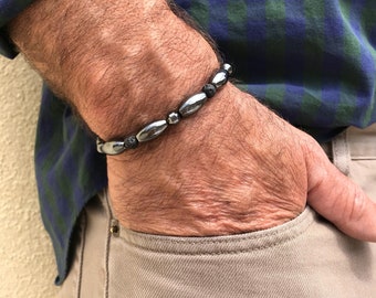 Pip . Men/'s stretchy gemstone bead bracelet- Lava Hematite