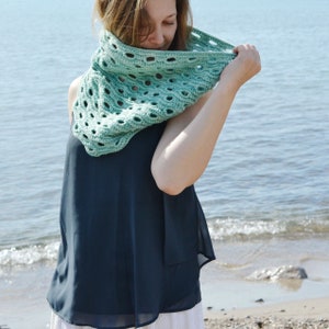 Ozone Crochet Cowl Pattern PDF – Eyelet And Ribbed Cowl – Worsted Weight Neckwarmer