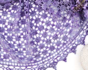 Patrón de chal de crochet de violetas prensadas: instrucciones para chal triangular y estola o bufanda rectangular
