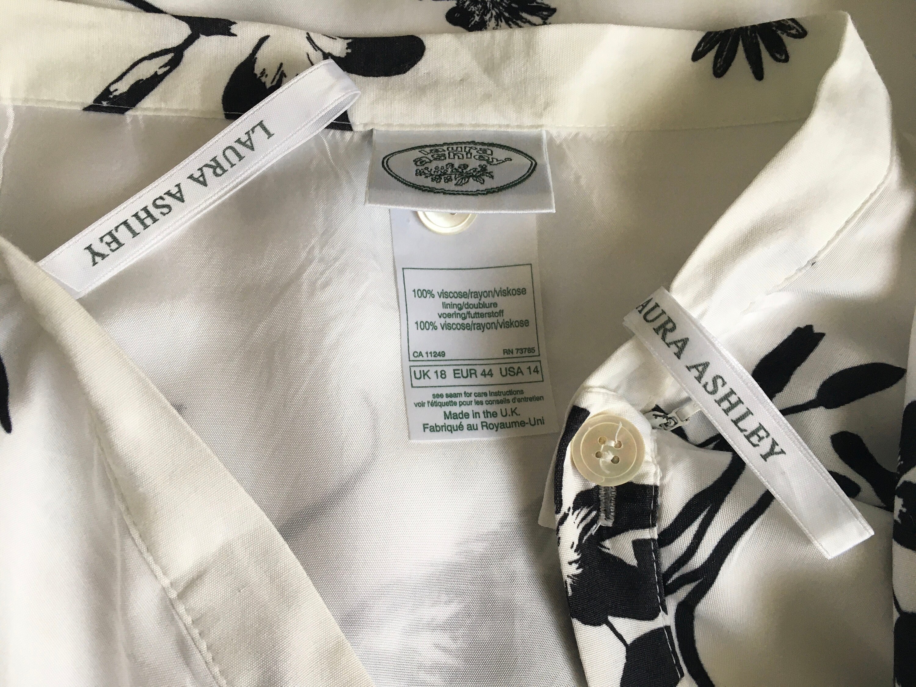 UK16 ローラアシュレイ イギリス輸入 タグ付き未使用 グレー ワンピース 二次会 パーティー LAURA ASHLEY EUR42 USA12 15号 3L相当 大きめ イギリス Laura Ashley ローラアシュレイ ワイルドメドウ ガーデニング