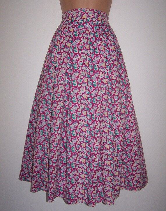 Laura Ashley Vintage Violet Floral Lawn Cotton Landgi… Gem