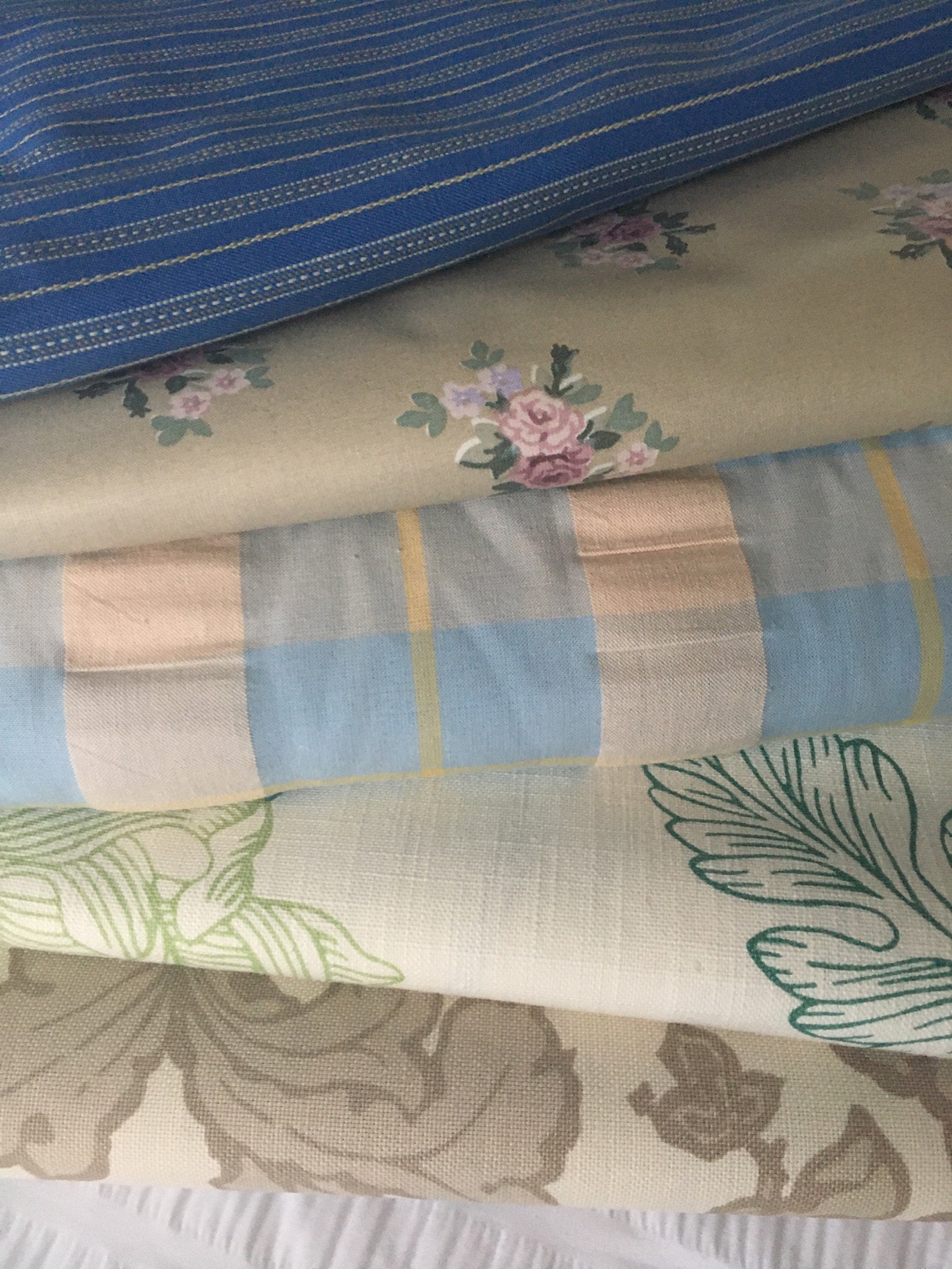 Laura Ashley Rare Discontinued Fabric Remnant Upholstery, 214 X 143 Cm