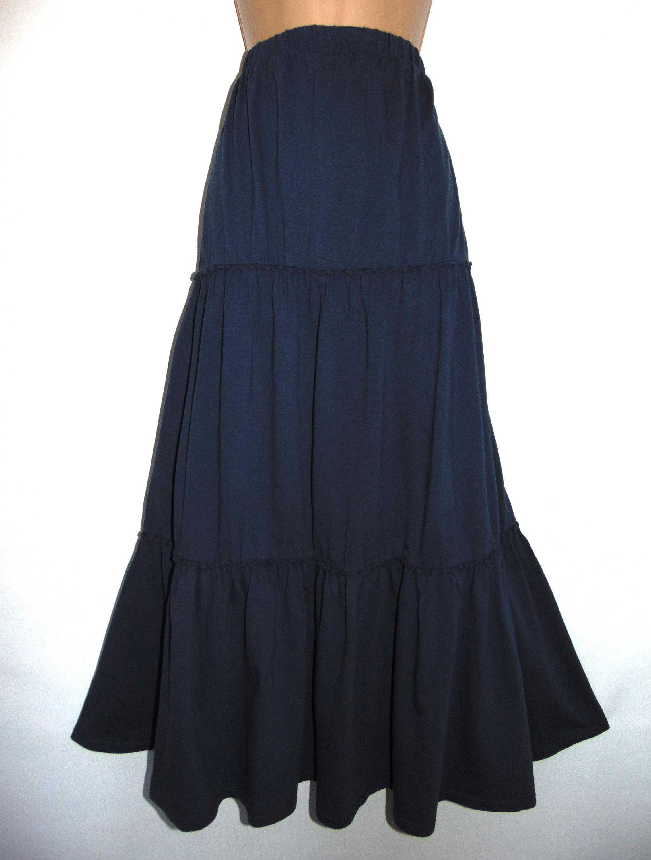 Jupe mi-longue évasée Tissu technique cloqué bleu foncé Jupe mi-longue évasée Tissu technique cloqué bleu foncé