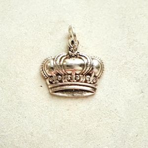 Charm de corona de plata vintage