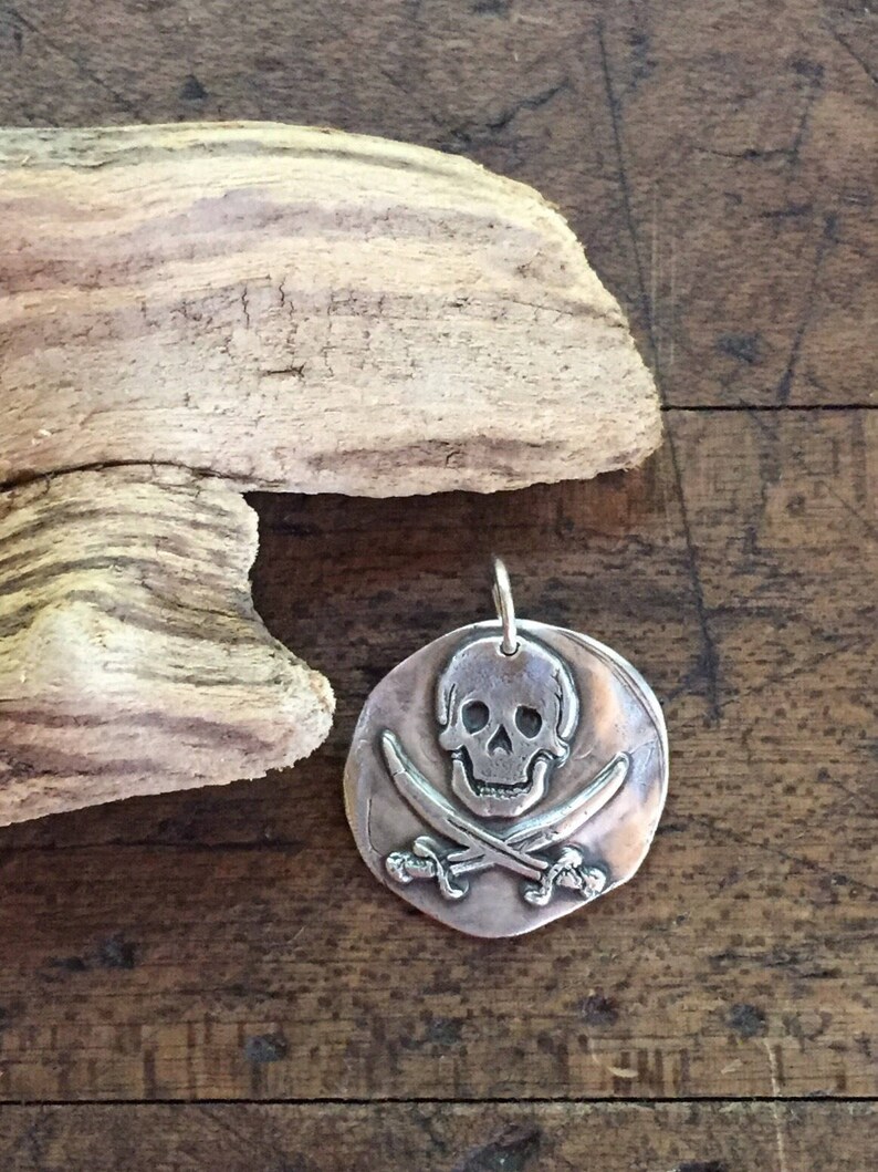 Black Sails Pirate Pendant / Jolly Roger / Skull and Swords / Etsy