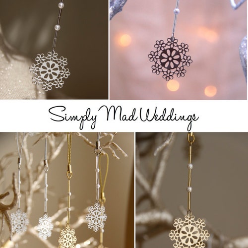 Winter Wedding Handmade Favors, Snowflake Wedding Favor shops - SET OF 25