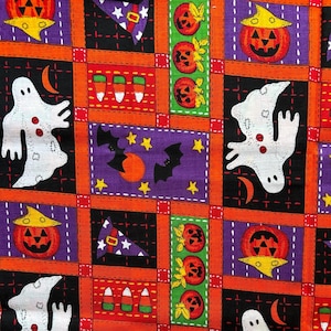 Halloween-stof, Signature Classics van Oakhurst Textiles Half Yard Fabric, Halloween Ghosts Vleermuizen Jack O Lanterns Candy Corn Heksenhoeden