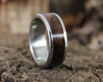 Damascus Steel Ring With Wood Inlay, Damascus Steel and Walnut Burl Ring, Mens Wedding Band, Mens Wood Ring, Wood Wedding Ring, Wooden Ring