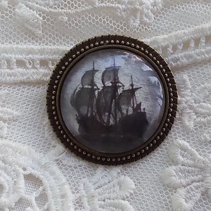 Gentleman&#39;s Mayflower Lapel Pin, Historic Heritage Lineage Inspired, Gift Giving Ready, Art Reproduction original ca. 1898, Timeless!