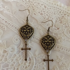 Victorian Gothic, Renaissance, Celtic Earrings, Goth Cross Earrings, Renaissance Accessory, Victorian Goth Earrings, Classic, Timeless!
