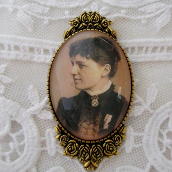 Winnie Davis, Historical Cameo Brooch, United Daughters, Reenactor Gift, Civil War Historical Image, Giving Ready, CSA, Jefferson Davis!