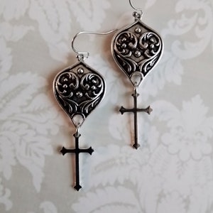 Victorian Gothic, Renaissance, Celtic Earrings, Goth Cross Earrings, Renaissance Accessory, Victorian Goth Earrings, Classic, Timeless!