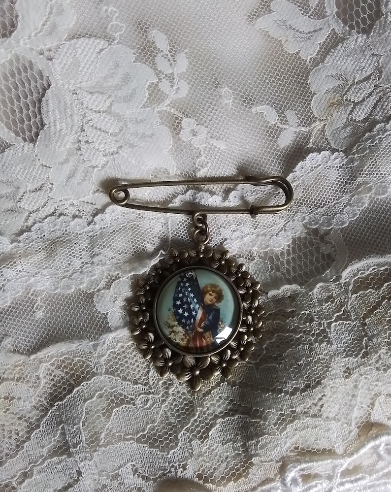 Vintage Americana Cameo Brooch: Patriotic Jewelry, DAR, Memorial Gift, Wonderful Gift, Fine Art Jewelry, For Your Timeless Style! image 5