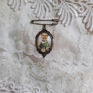 Victorian Fox Brooch: Anthropomorphic Art Jewelry, Wonderful Gift, Fine Art Jewelry, Fox Lover Gift, For Your Timeless Style! afbeelding 10