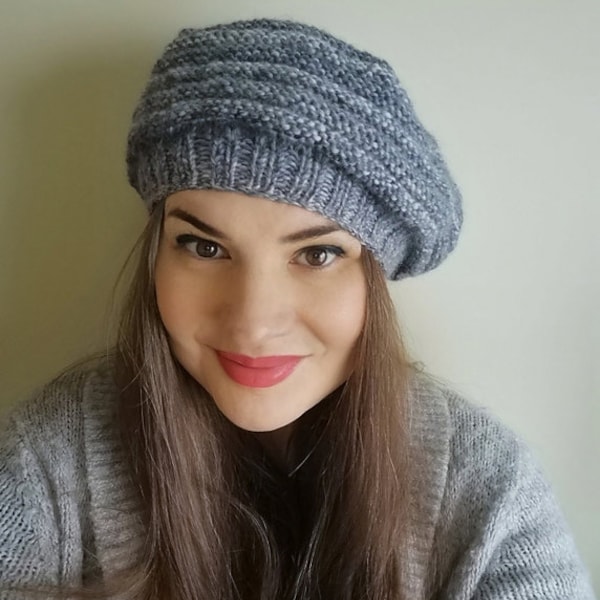 Handmade Dark Blue and Grey Merino Beret - Artisan Craftsmanship - Luxurious Women's Accessory - Elegant Fashion for Winter - Knitted - RTS