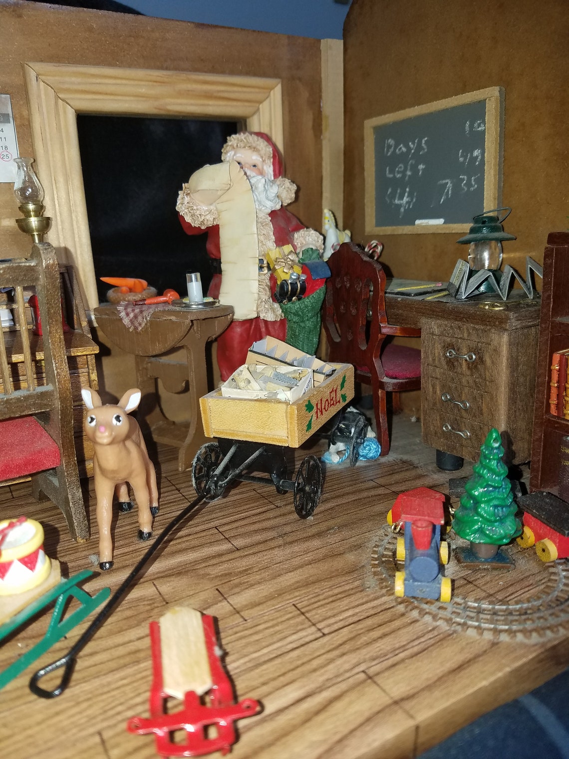 Miniature Dollhouse Diorama Display Santa Etsy