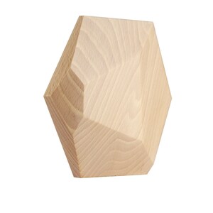 Set de 24 módulos facetados de madera para decoración de pared, 12 lisas 12 facetadas / módulos hexagonales imagen 4