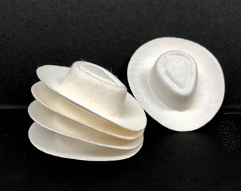 4 cappelli in miniatura per bambole - 7,6 cm, in feltro bianco, stile cowboy country western - NOS - Accessori per feste, decorazioni, abbigliamento e artigianato