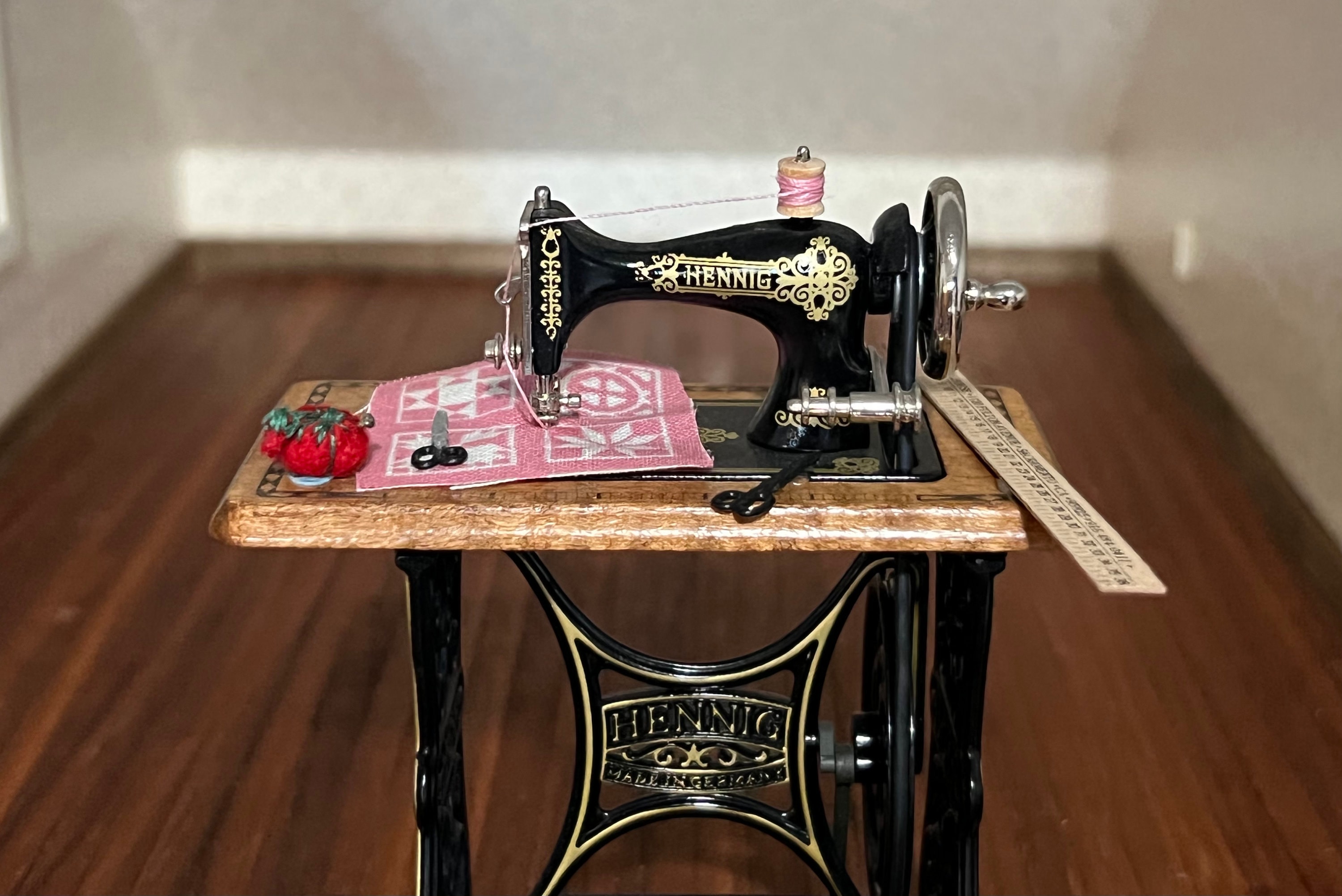 Miniature Bodo Hennig Treadle Sewing Machine Moving Parts