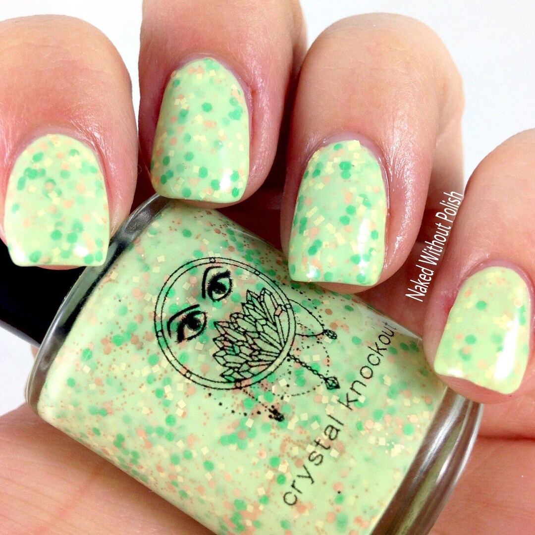 Green Nail Polish, Light Green Pastel Glitter Crelly, Vesna's