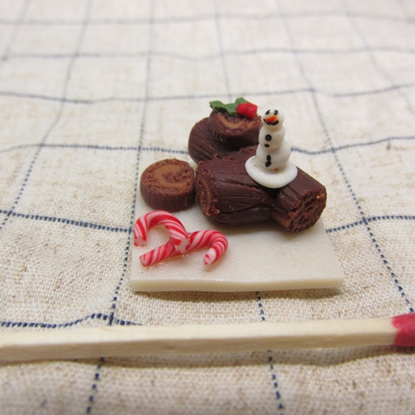 Christmas Yule Log Buche de Noel Christmas Cake dollhouse miniature, Polymer clay, 1:12 Miniature Miniature Food