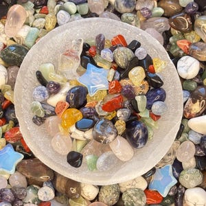 AUGUST SLIPPED AWAY Crystal Confetti Scoop, Mystery Crystal Scoop, Surprise Mix of Metaphysical Stones, Spiritual Gifts