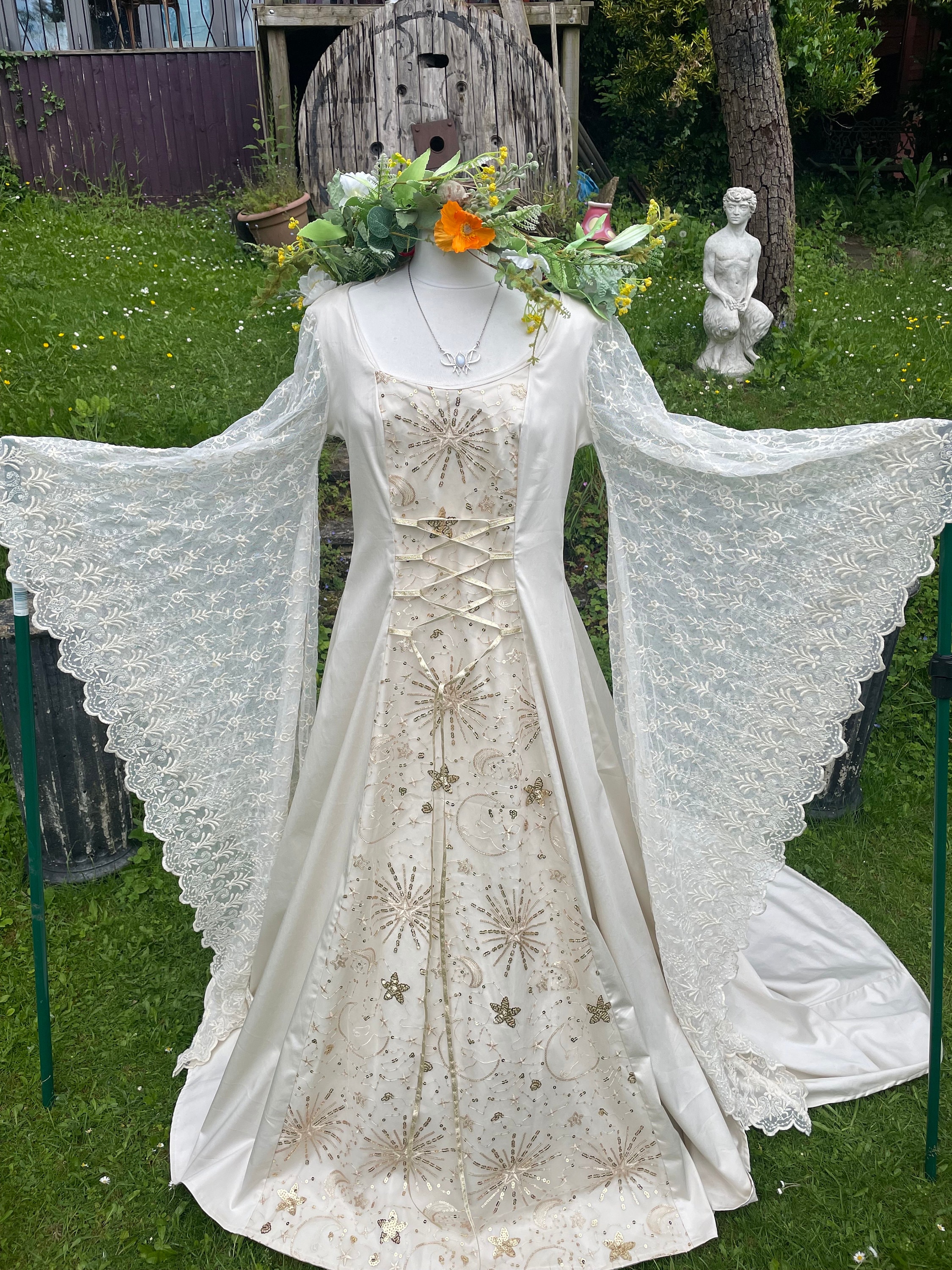 Abito da sposa medievale Italia